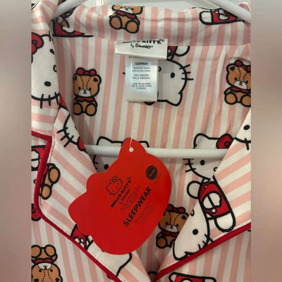 Hello Kitty Pajama Set Women’s Size M NWT - Picture 3 of 7